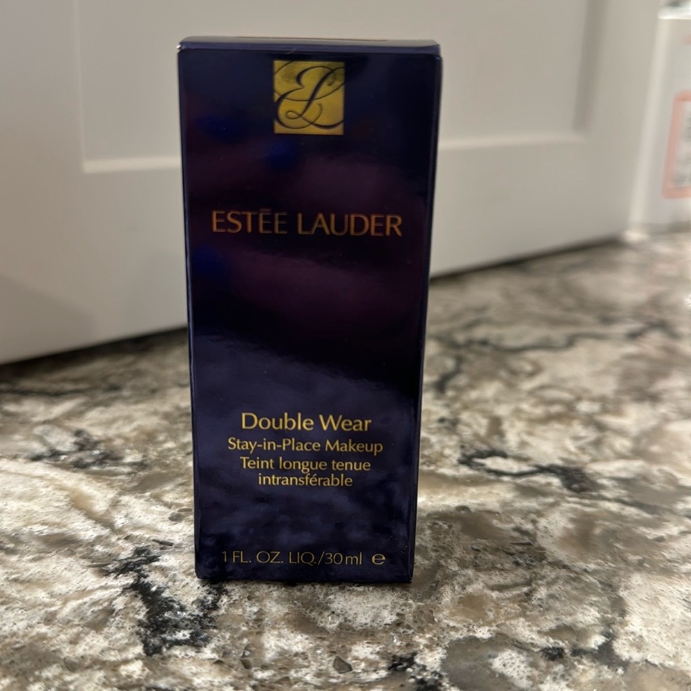 NWT Estée Lauder Double Wear Foundation